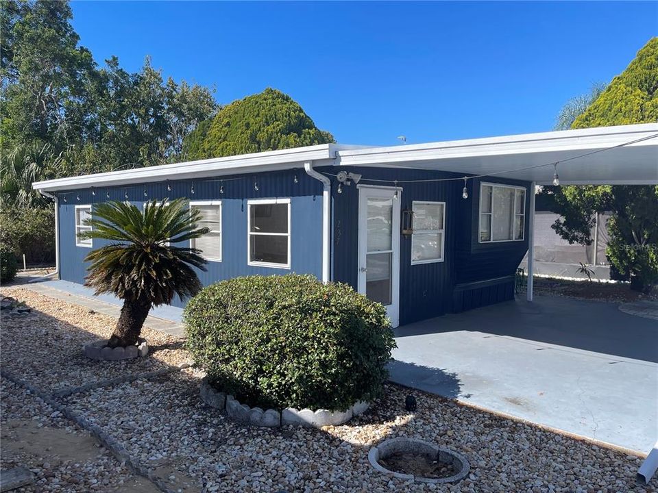 For Sale: $115,000 (1 beds, 1 baths, 824 Square Feet)