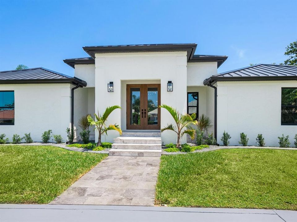 For Sale: $2,299,900 (5 beds, 3 baths, 3236 Square Feet)