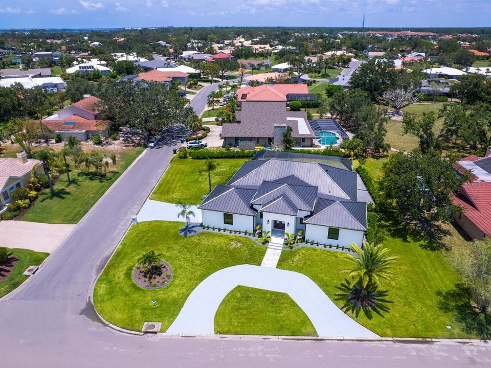 For Sale: $2,299,900 (5 beds, 3 baths, 3236 Square Feet)