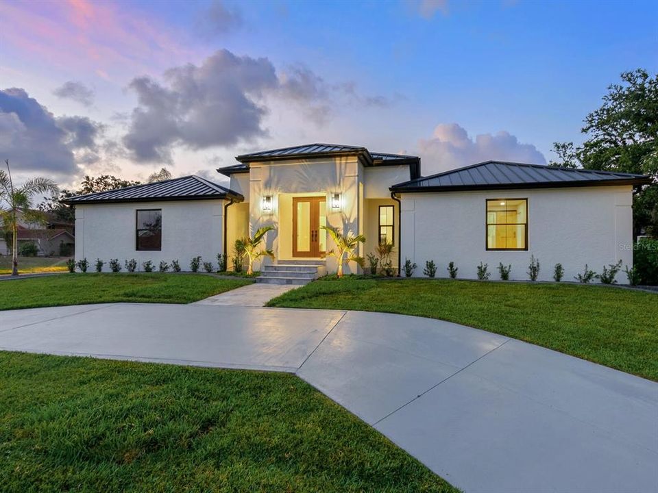 For Sale: $2,299,900 (5 beds, 3 baths, 3236 Square Feet)