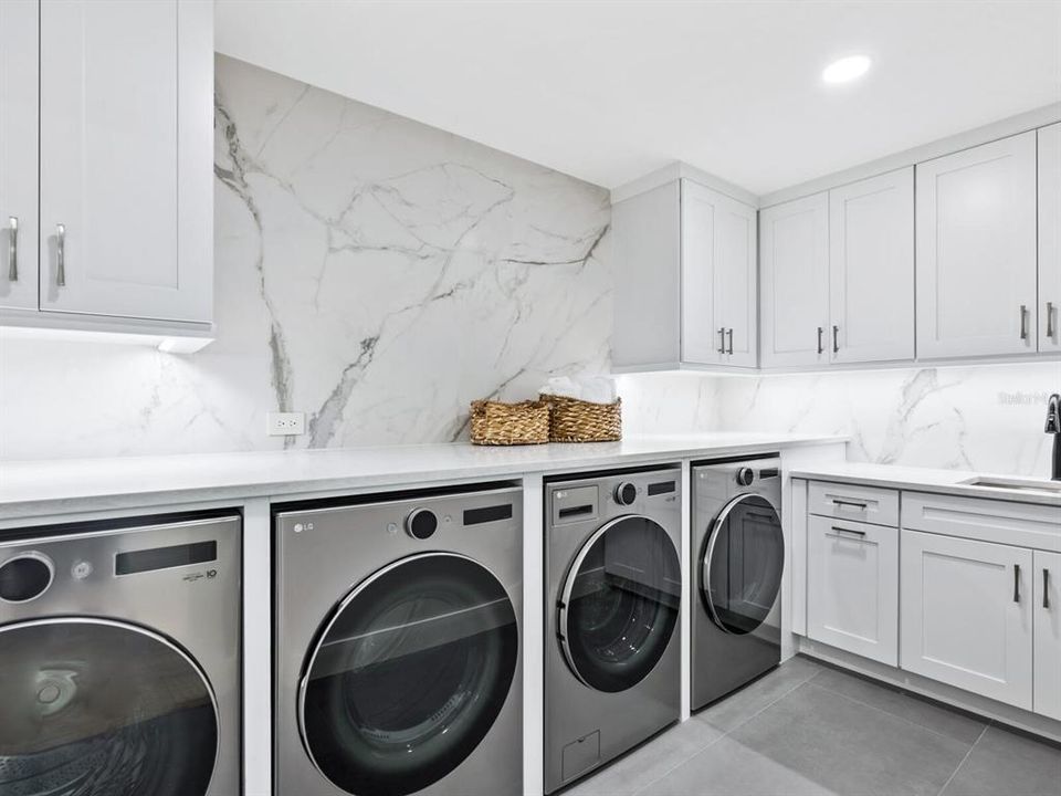 For Sale: $2,299,900 (5 beds, 3 baths, 3236 Square Feet)