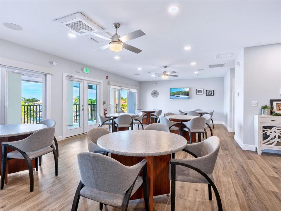 For Sale: $2,299,900 (5 beds, 3 baths, 3236 Square Feet)