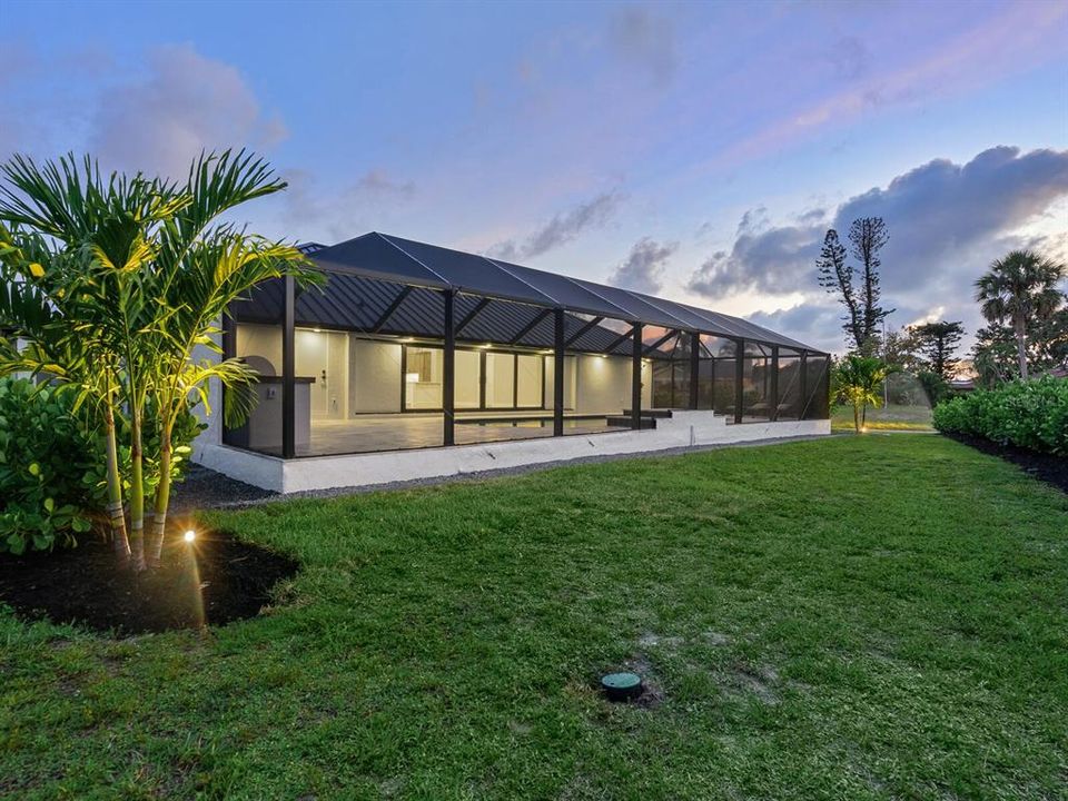 For Sale: $2,299,900 (5 beds, 3 baths, 3236 Square Feet)