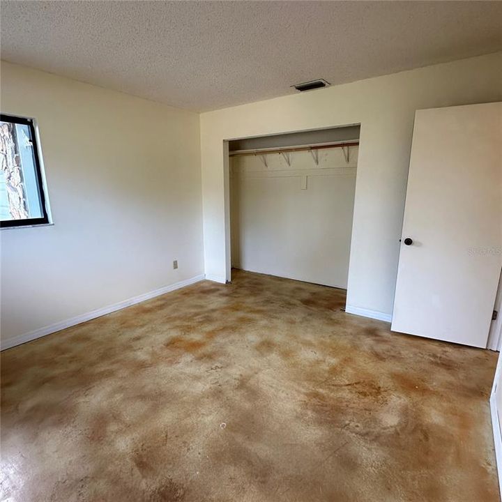 For Sale: $339,900 (2 beds, 2 baths, 1700 Square Feet)