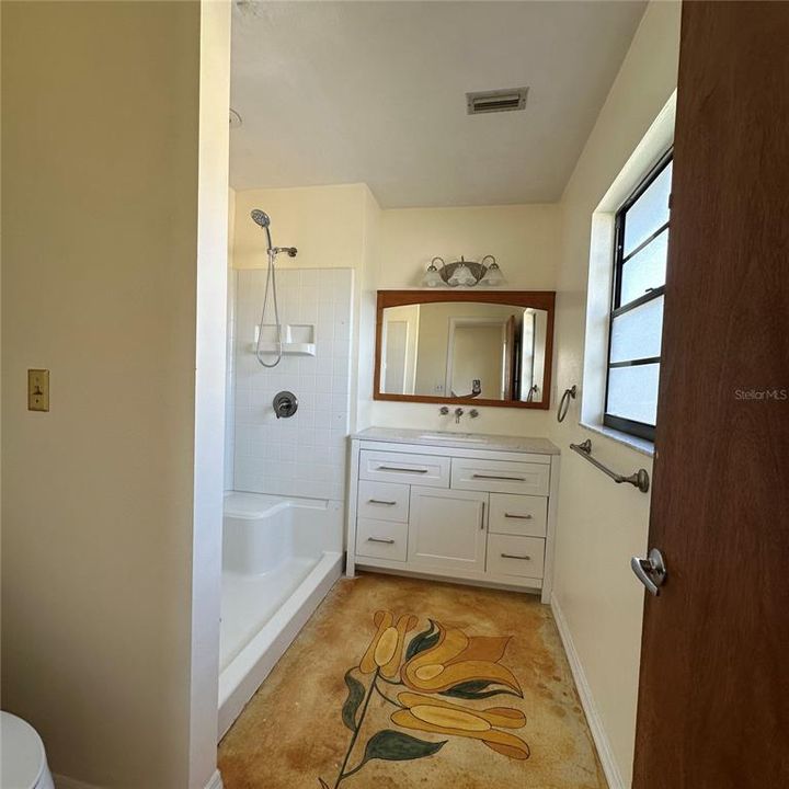 For Sale: $339,900 (2 beds, 2 baths, 1700 Square Feet)