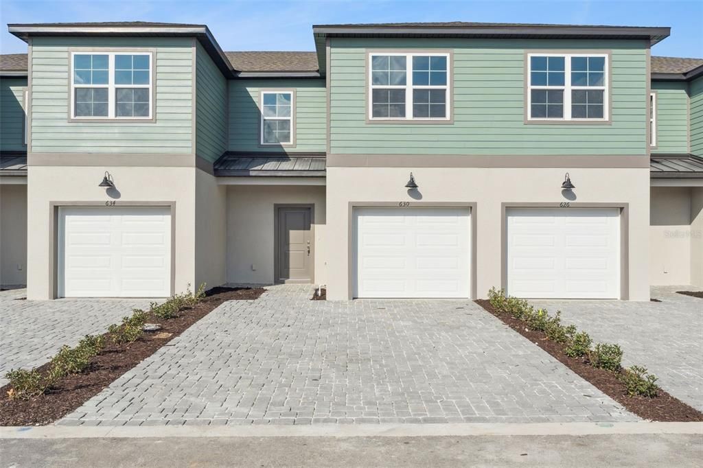 For Sale: $279,805 (3 beds, 2 baths, 1657 Square Feet)