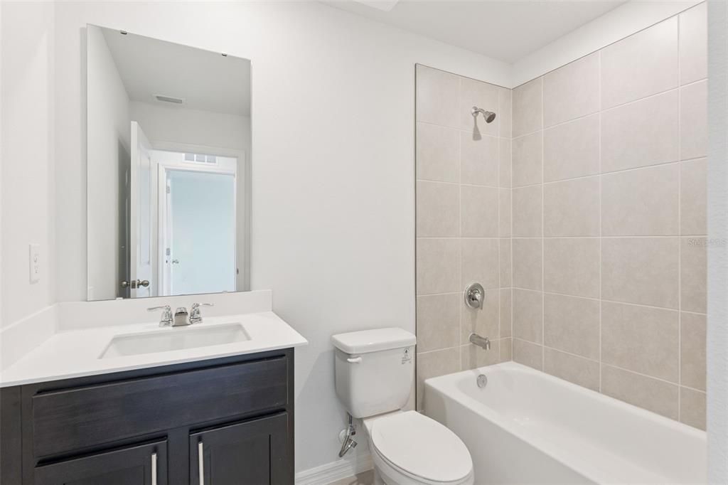 For Sale: $279,805 (3 beds, 2 baths, 1657 Square Feet)