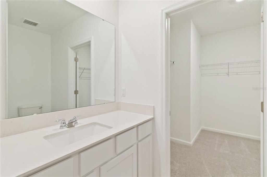 For Rent: $2,700 (5 beds, 2 baths, 2389 Square Feet)