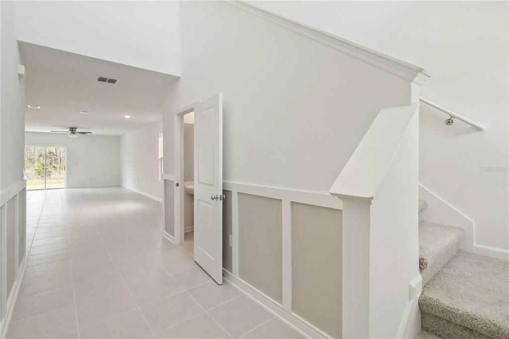 For Rent: $2,700 (5 beds, 2 baths, 2389 Square Feet)