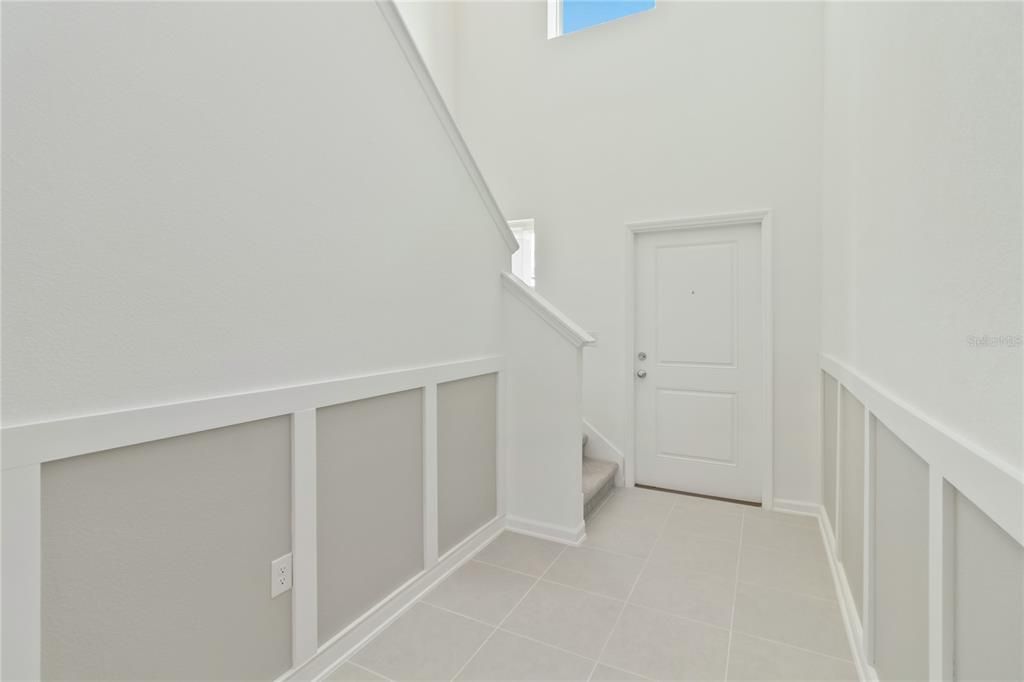 For Rent: $2,700 (5 beds, 2 baths, 2389 Square Feet)