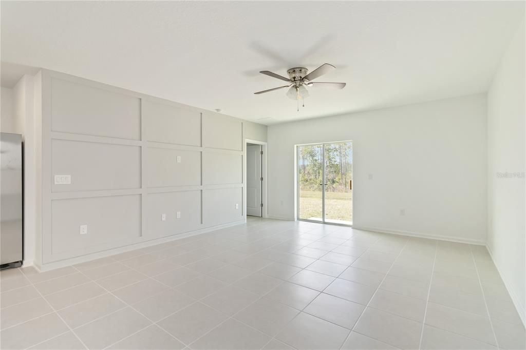 For Rent: $2,700 (5 beds, 2 baths, 2389 Square Feet)