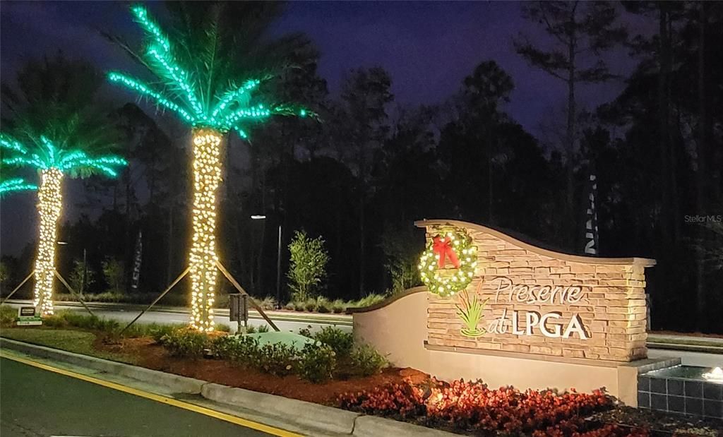 For Rent: $2,650 (5 beds, 2 baths, 2389 Square Feet)