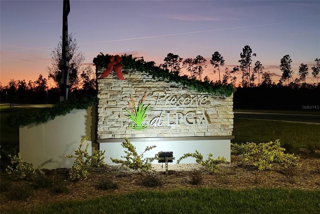 For Rent: $2,650 (5 beds, 2 baths, 2389 Square Feet)