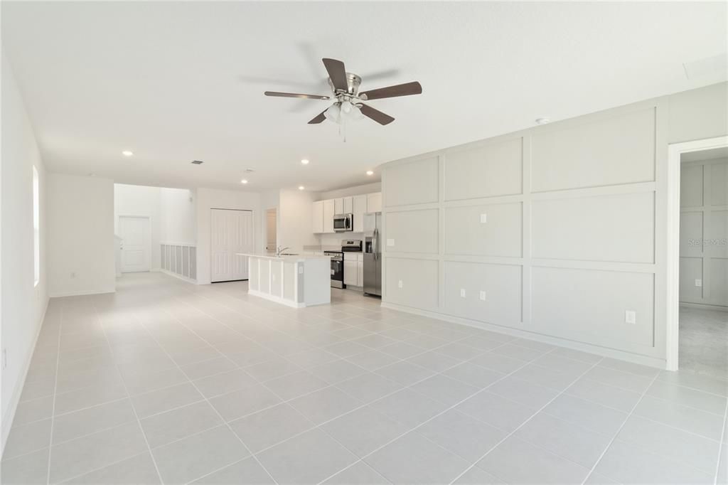 For Rent: $2,700 (5 beds, 2 baths, 2389 Square Feet)