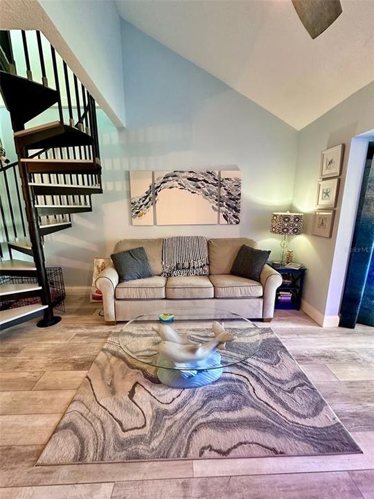 待售: $419,900 (3 贝兹, 2 浴室, 946 平方英尺)