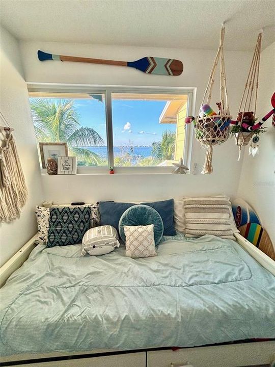 待售: $419,900 (3 贝兹, 2 浴室, 946 平方英尺)