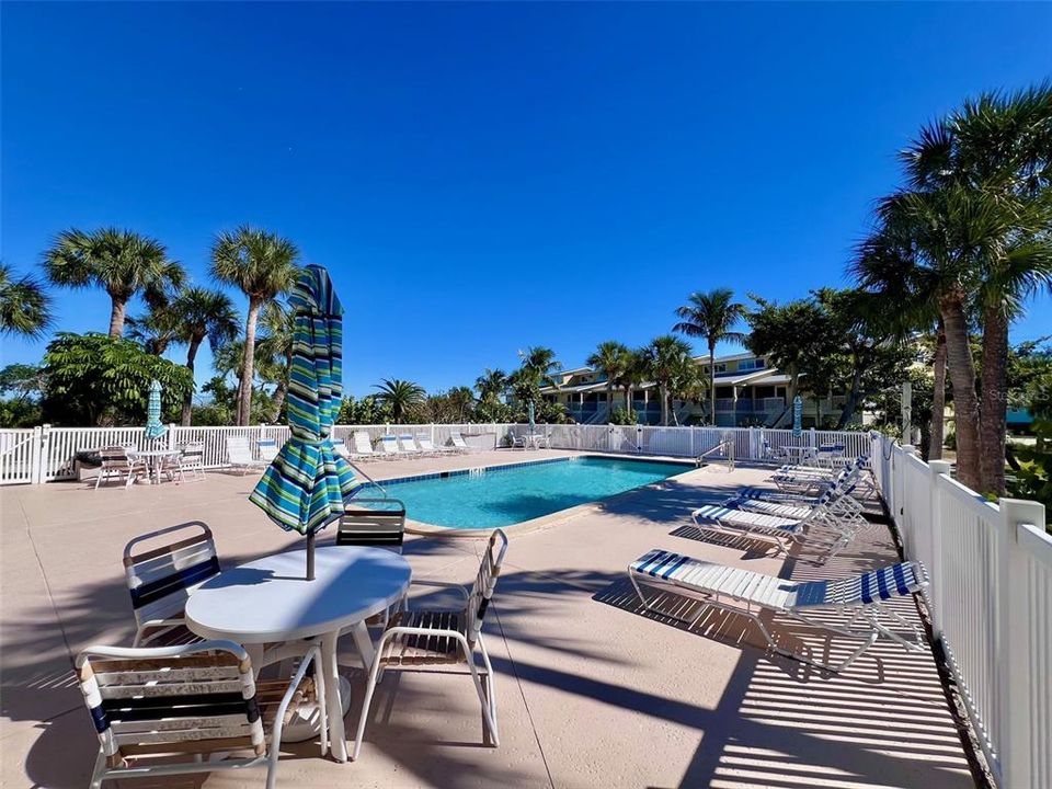 待售: $419,900 (3 贝兹, 2 浴室, 946 平方英尺)