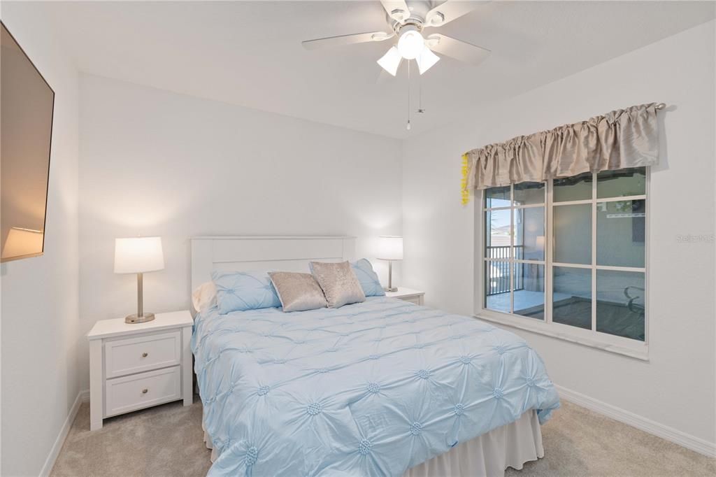 待售: $399,999 (2 贝兹, 2 浴室, 1366 平方英尺)