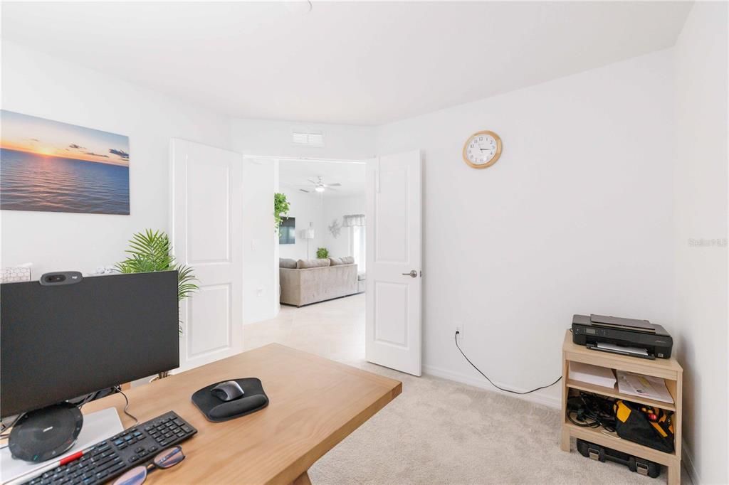 待售: $399,999 (2 贝兹, 2 浴室, 1366 平方英尺)