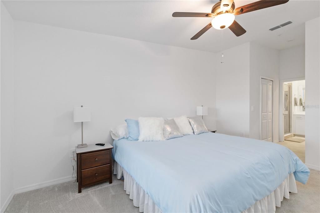 待售: $399,999 (2 贝兹, 2 浴室, 1366 平方英尺)