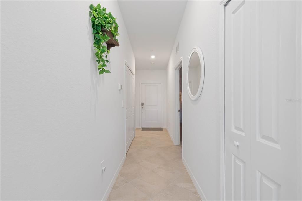 待售: $399,999 (2 贝兹, 2 浴室, 1366 平方英尺)