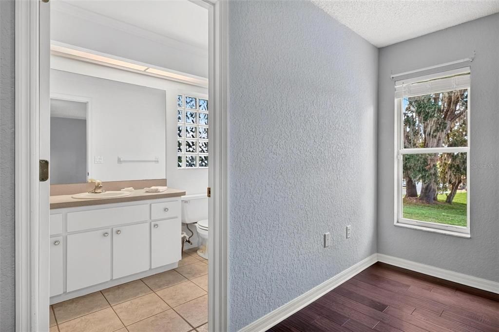 For Sale: $350,000 (3 beds, 2 baths, 1601 Square Feet)