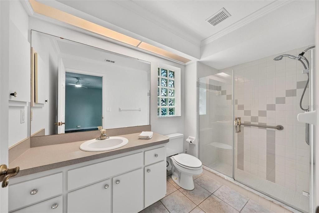 For Sale: $350,000 (3 beds, 2 baths, 1601 Square Feet)