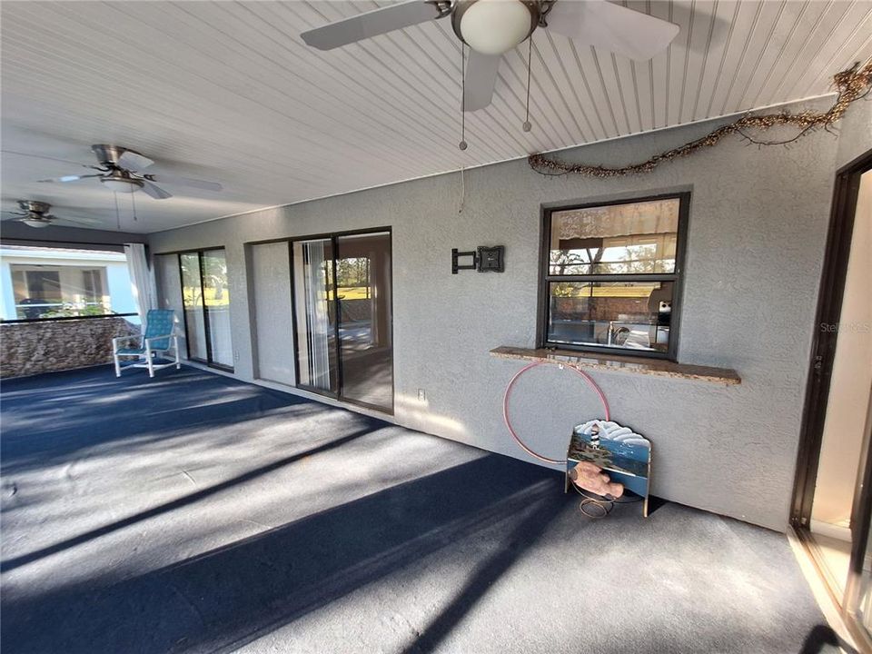 En Renta: $2,350 (4 camas, 2 baños, 2072 Pies cuadrados)