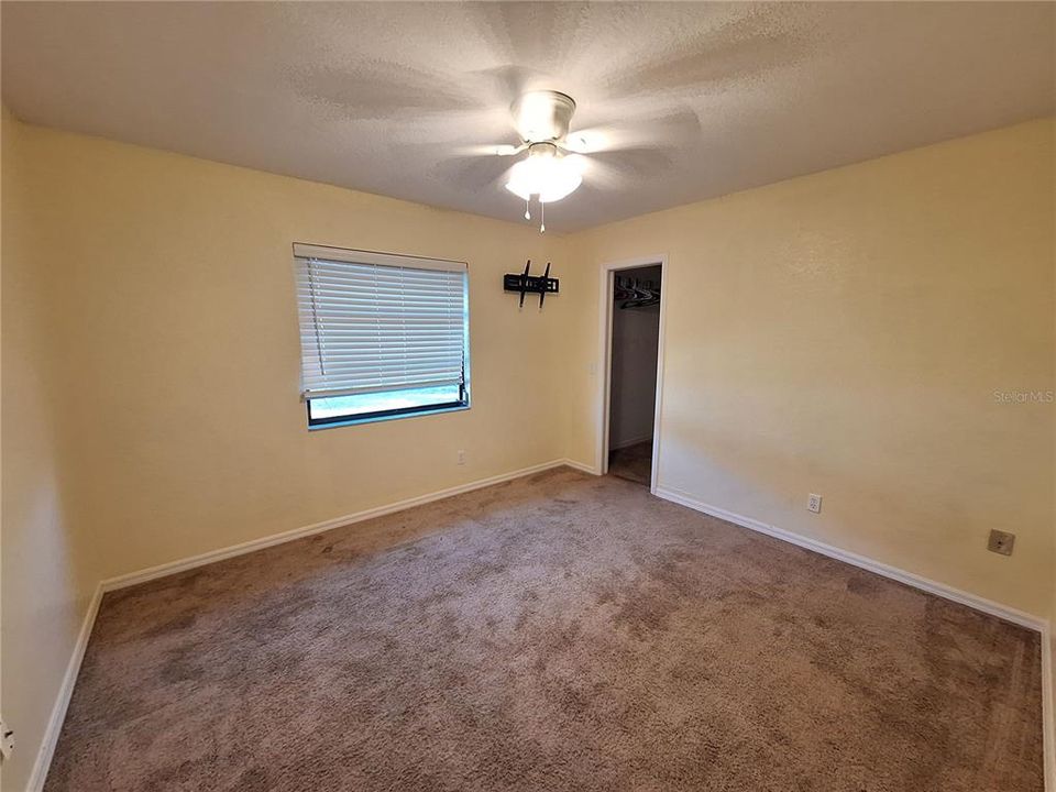 En Renta: $2,350 (4 camas, 2 baños, 2072 Pies cuadrados)