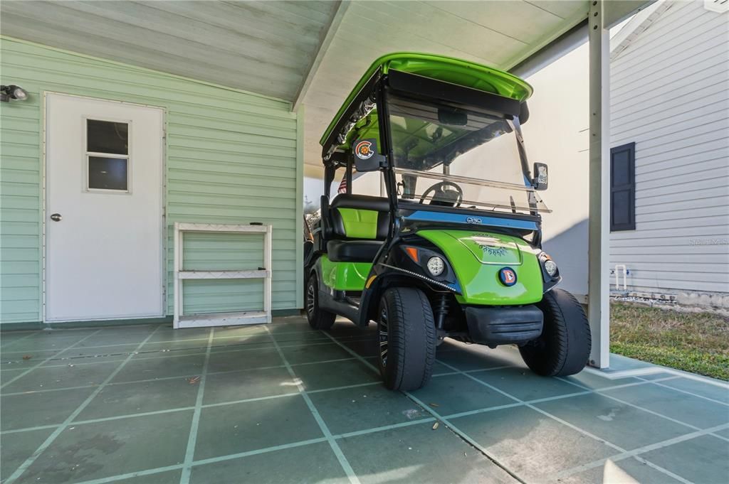 合同活跃: $269,900 (2 贝兹, 2 浴室, 1558 平方英尺)