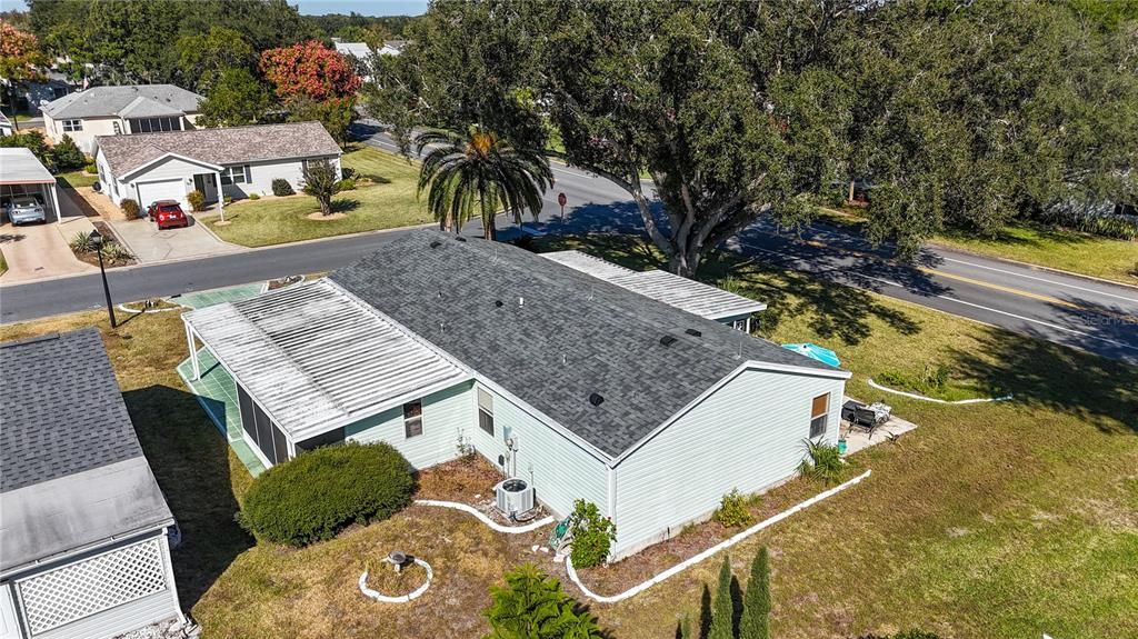 合同活跃: $269,900 (2 贝兹, 2 浴室, 1558 平方英尺)