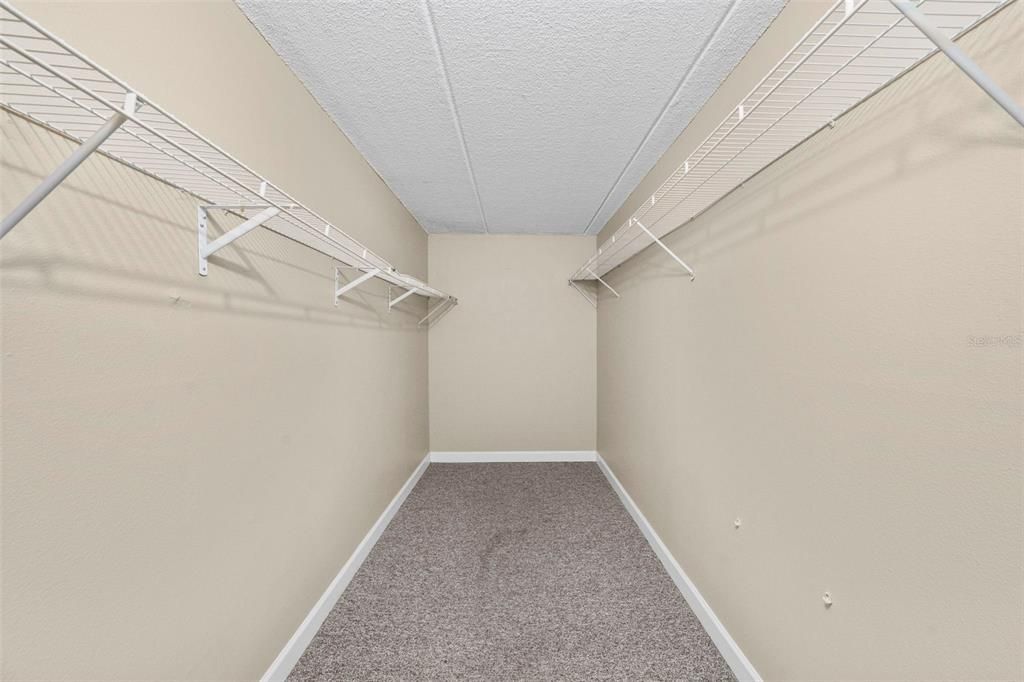 На продажу: $240,000 (2 спален, 2 ванн, 970 Квадратных фут)