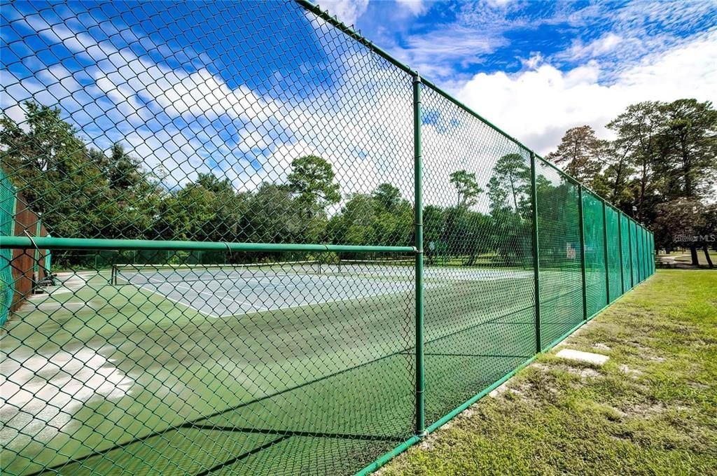 En Venta: $95,000 (1.21 acres)