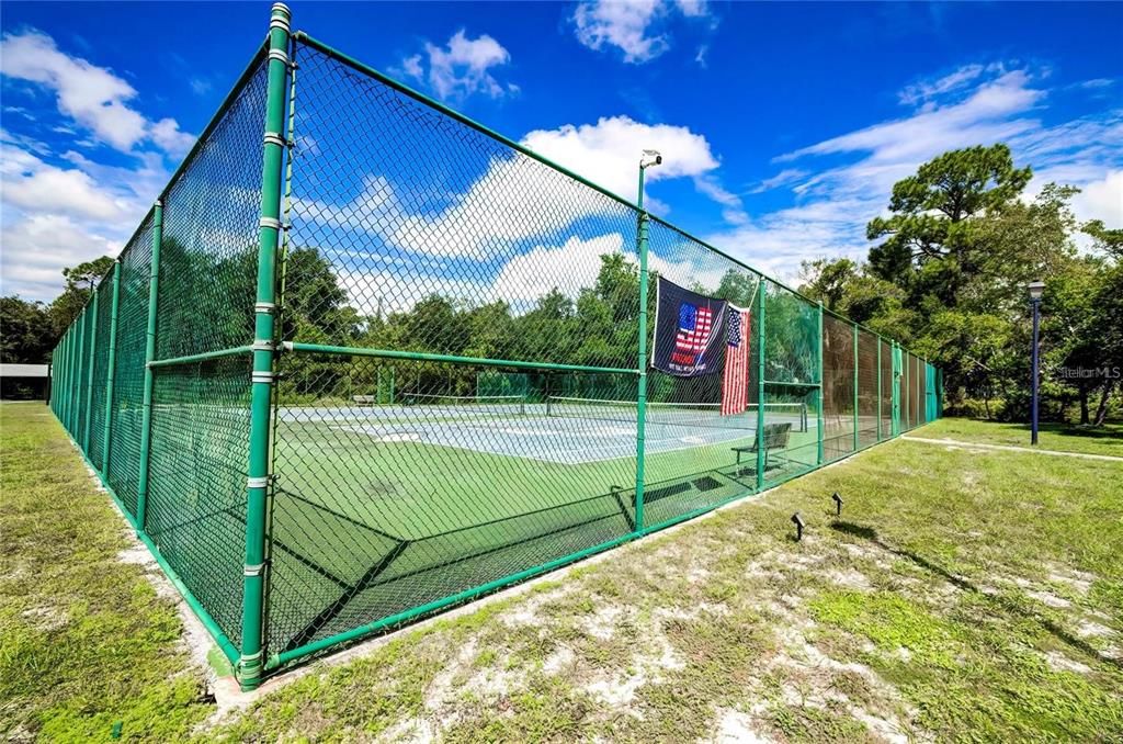 En Venta: $95,000 (1.21 acres)