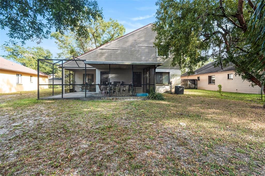 For Sale: $320,000 (3 beds, 2 baths, 1672 Square Feet)