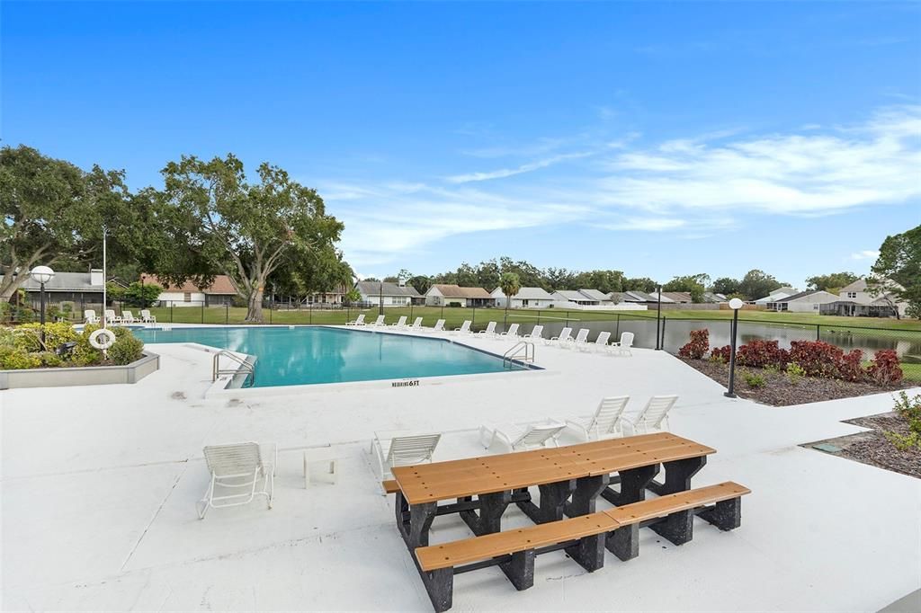 For Sale: $320,000 (3 beds, 2 baths, 1672 Square Feet)