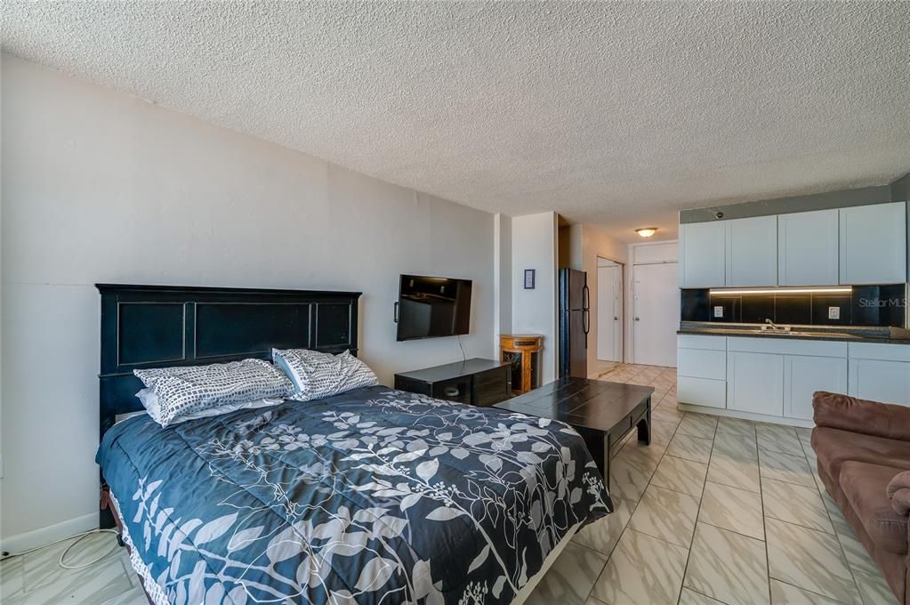 待售: $135,000 (0 贝兹, 1 浴室, 515 平方英尺)