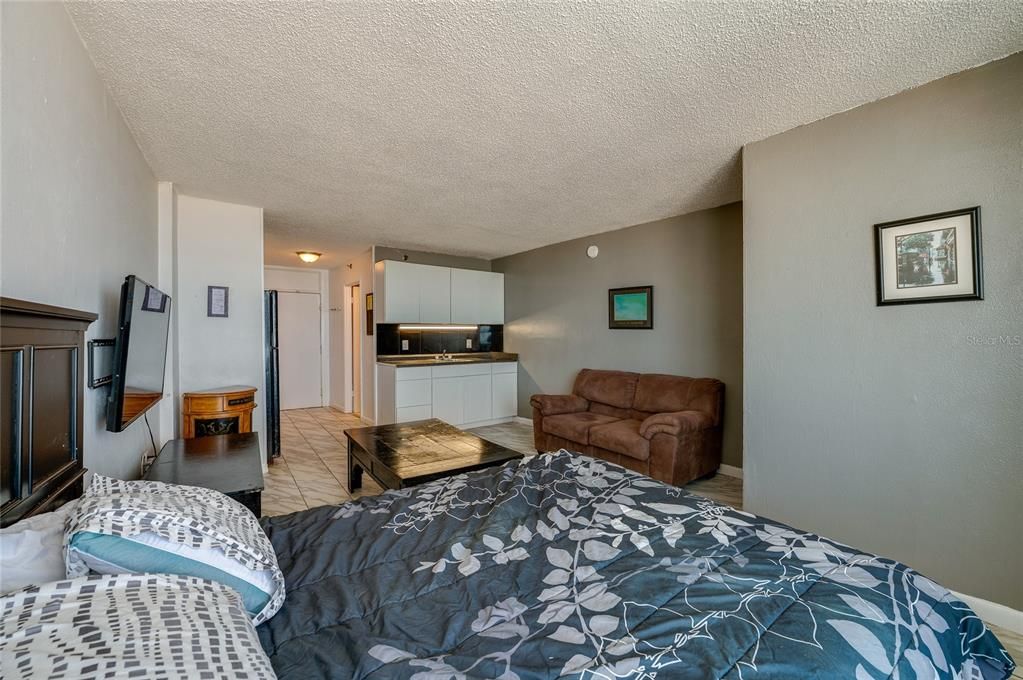 待售: $135,000 (0 贝兹, 1 浴室, 515 平方英尺)