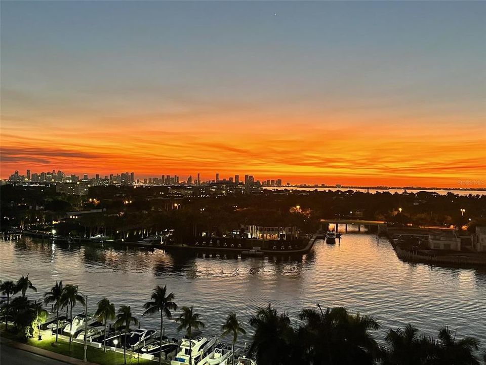 For Sale: $1,040,000 (3 beds, 2 baths, 2181 Square Feet)