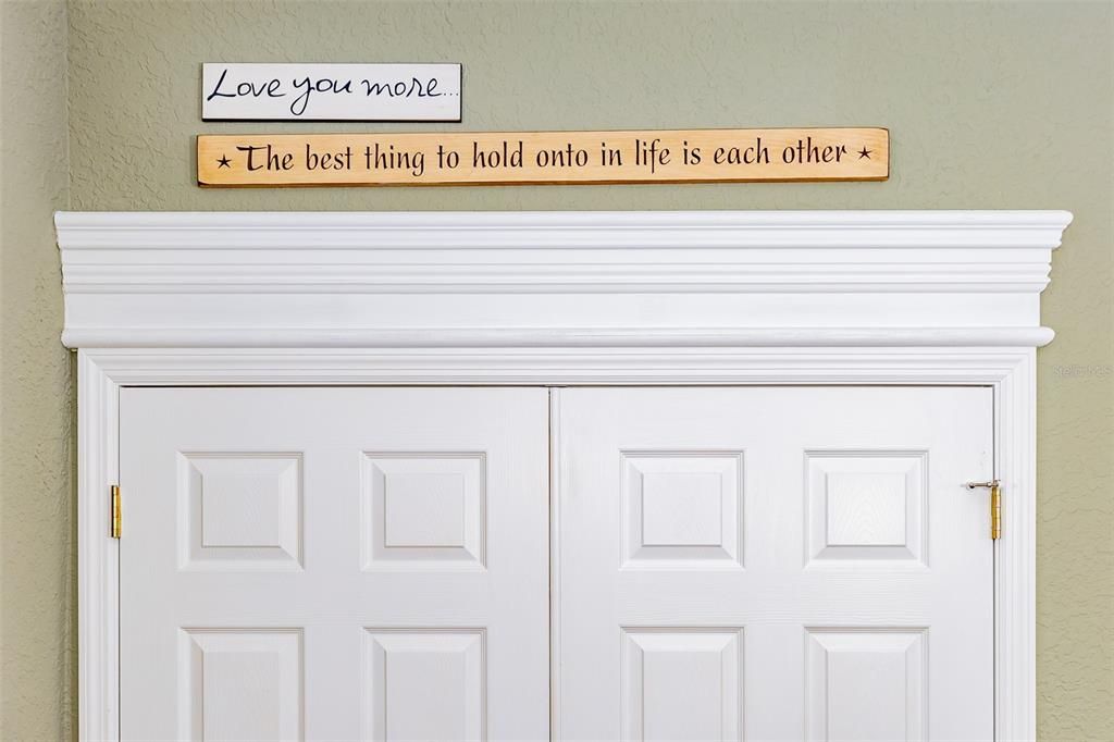 For Sale: $321,750 (3 beds, 3 baths, 1871 Square Feet)