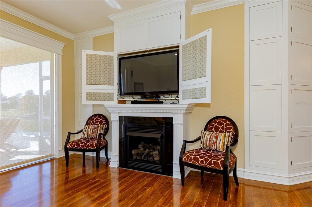 For Sale: $321,750 (3 beds, 3 baths, 1871 Square Feet)