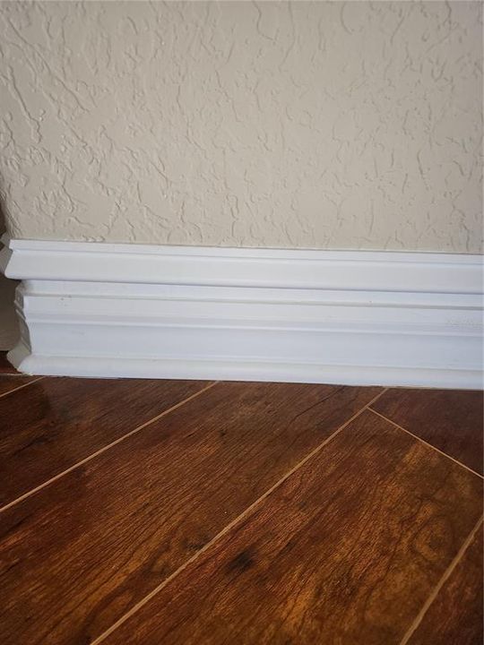 For Sale: $321,750 (3 beds, 3 baths, 1871 Square Feet)