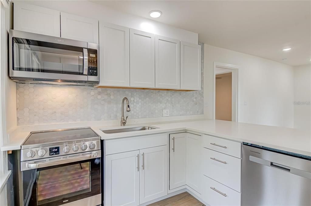 出租: $1,750 (2 贝兹, 1 浴室, 750 平方英尺)