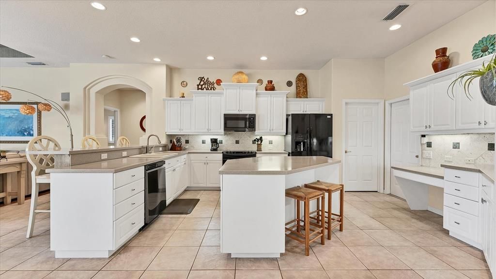 待售: $1,250,000 (4 贝兹, 3 浴室, 3544 平方英尺)