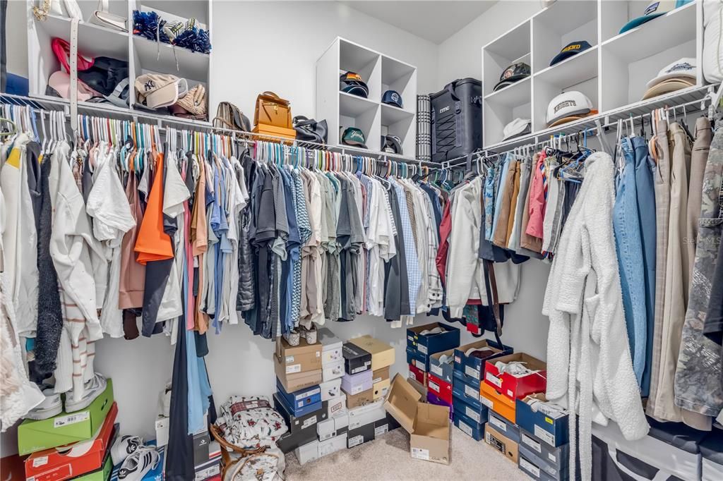 For Sale: $375,000 (3 beds, 2 baths, 1690 Square Feet)