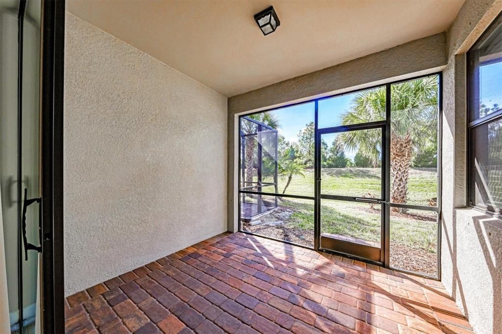 For Sale: $390,000 (2 beds, 2 baths, 1458 Square Feet)