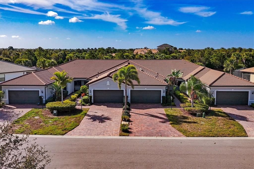 For Sale: $390,000 (2 beds, 2 baths, 1458 Square Feet)