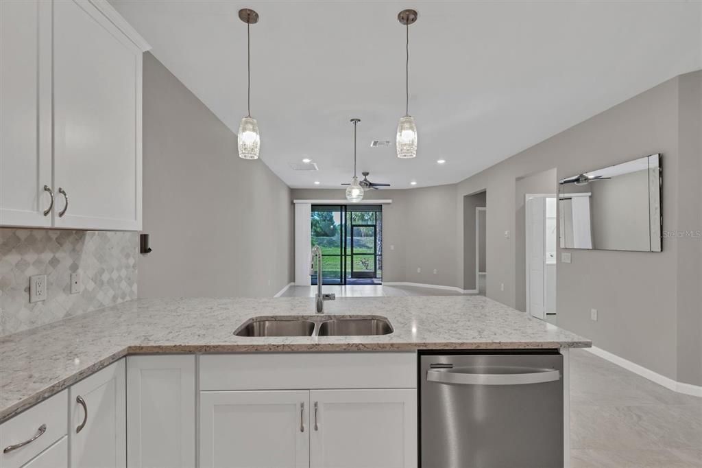 For Sale: $390,000 (2 beds, 2 baths, 1458 Square Feet)