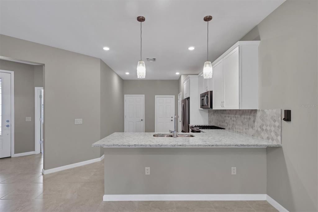 For Sale: $390,000 (2 beds, 2 baths, 1458 Square Feet)