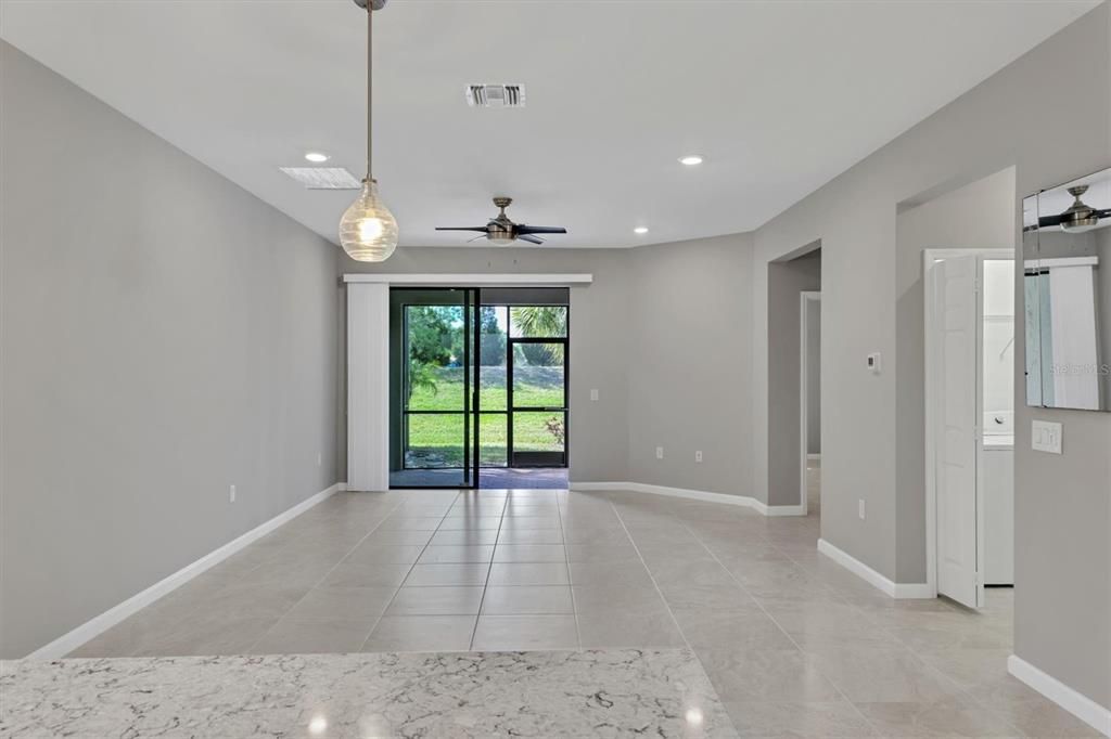 For Sale: $390,000 (2 beds, 2 baths, 1458 Square Feet)